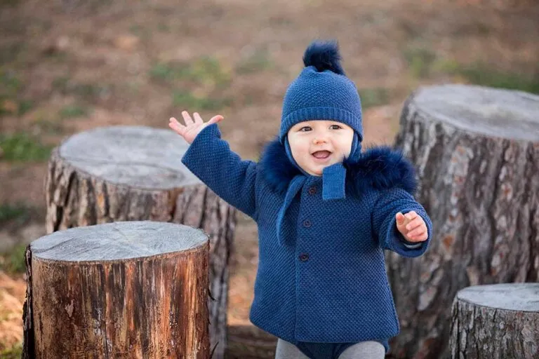 ¿Cómo elegir chaquetas de punto para bebé en invierno?