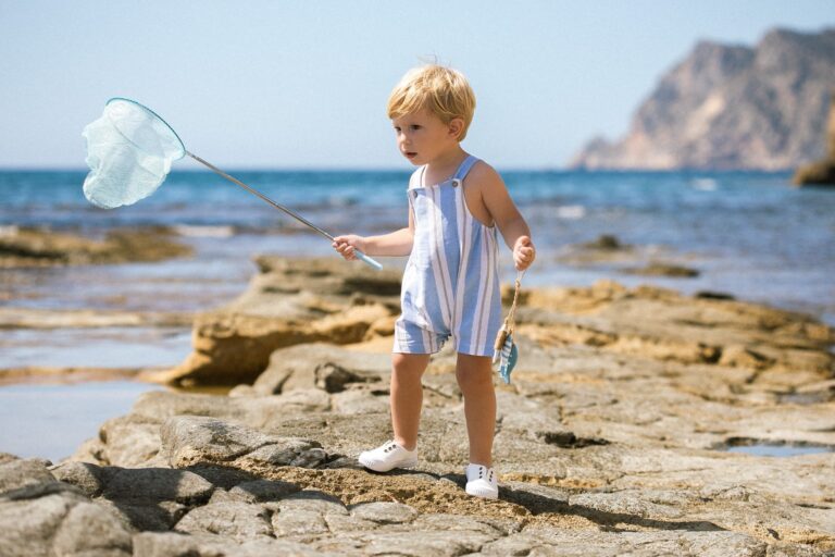 Enjoy a holiday by the Mediterranean Sea with the "Aquamarine" Collection