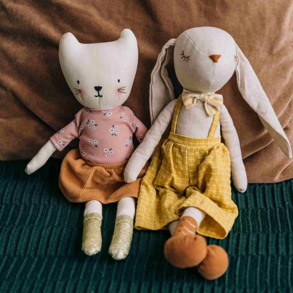 10 Formas creativas y sostenibles de reciclar la ropa de los bebés
