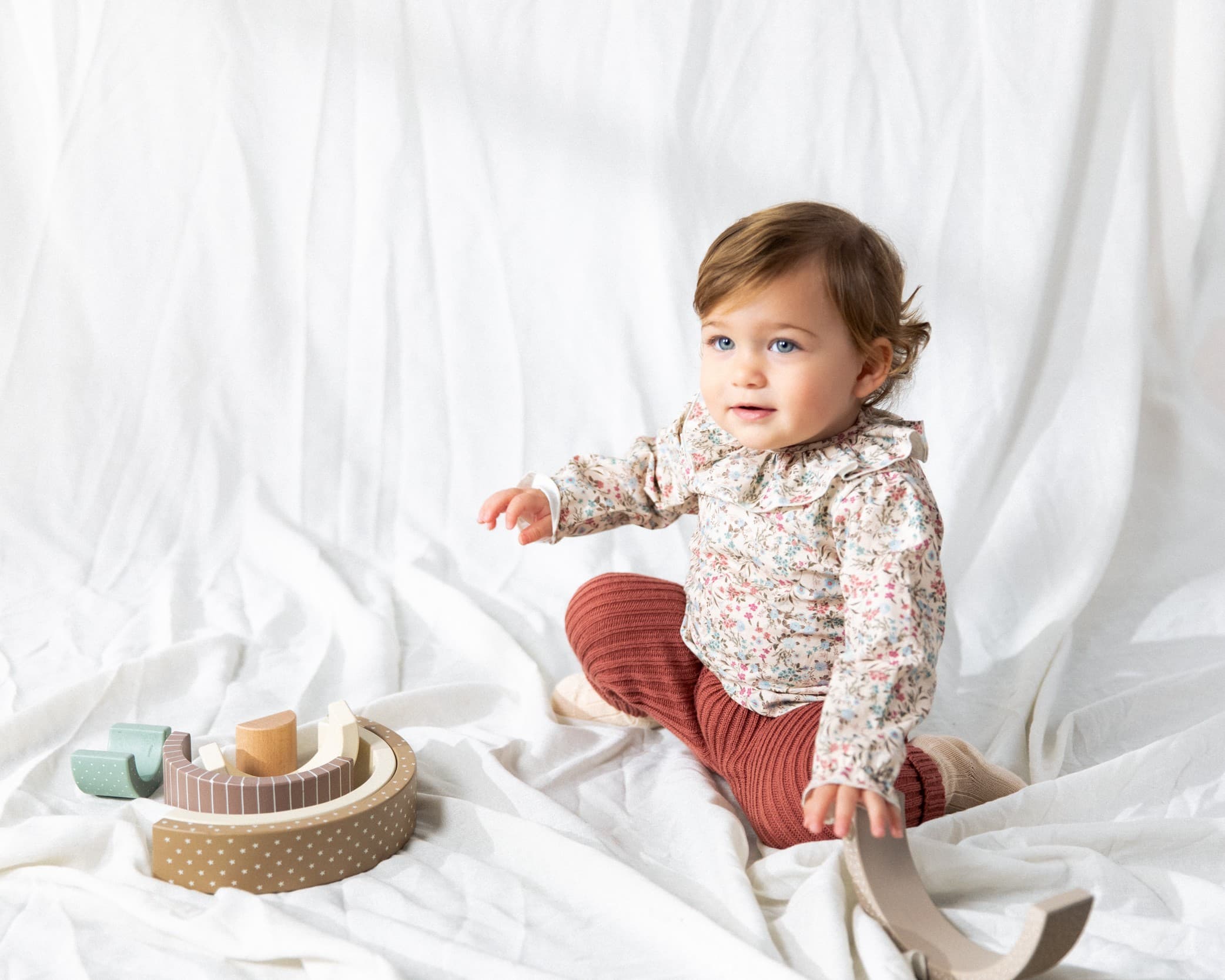 Children's play stimulates imagination and develops skills. Choosing the right toy ensures fun, safety, and learning.